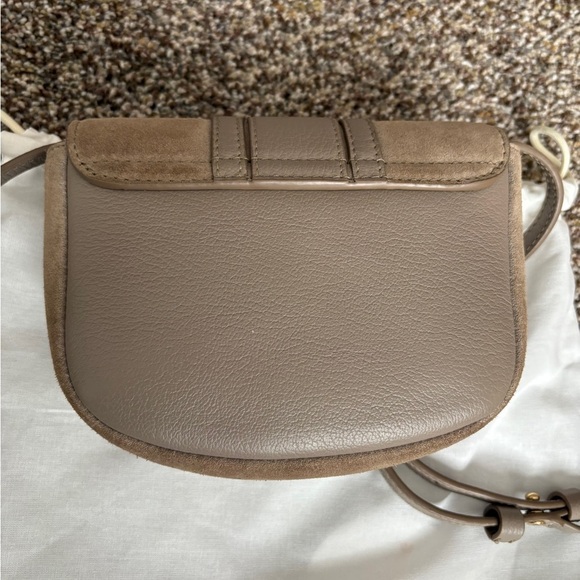 See By Chloé Hanna Mini Cross Body Bag in Motty Grey - Picture 3 of 9